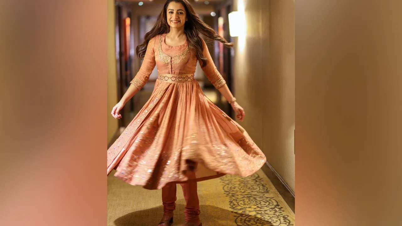 Trisha Krishnan In Beige Suit