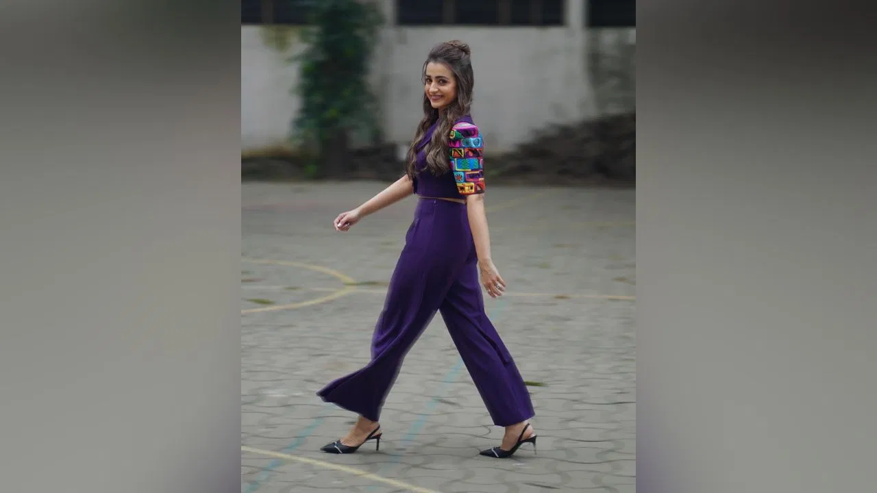 Trisha Krishnan In Navy Jumpsuit