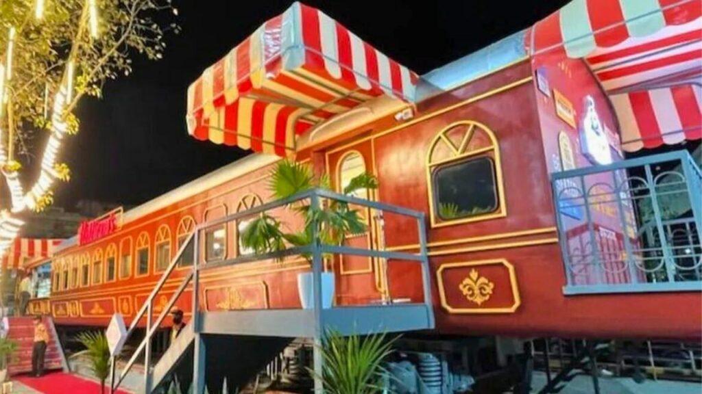Train Restaurants Coming To Delhi; Enjoy Delicious Food In Rail Coaches
